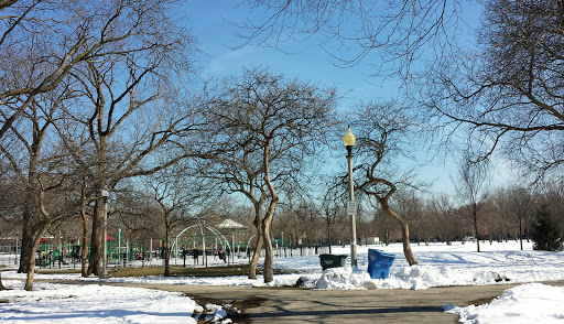 Park «Welles Park», reviews and photos, 2333 W Sunnyside Ave, Chicago, IL 60625, USA