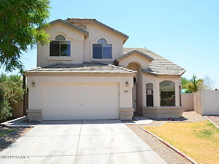 4 Bedrooms with Pool For Sale in Neely Farms Gilbert 85296