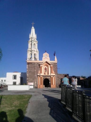 Parroquía de Nuestra Señora del Rosario, Porfirio Díaz 26, Centro, 47900 Jamay, Jal., México, Iglesia | JAL