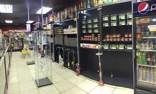 Vaporizer Store «Happy Rock Smoke Shop», reviews and photos, 334 NE 72nd St, Kansas City, MO 64118, USA