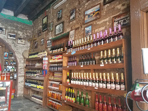 El Zaguan del Buen Vino, Franciscozarco Cosío 2, Centro, Col Sta Julia, 73310 Zacatlán, Pue., México, Tienda de bebidas alcohólicas | PUE