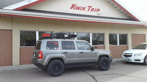 Convenience Store «Kwik Trip #402», reviews and photos, 2201 W 78th St, Chanhassen, MN 55317, USA