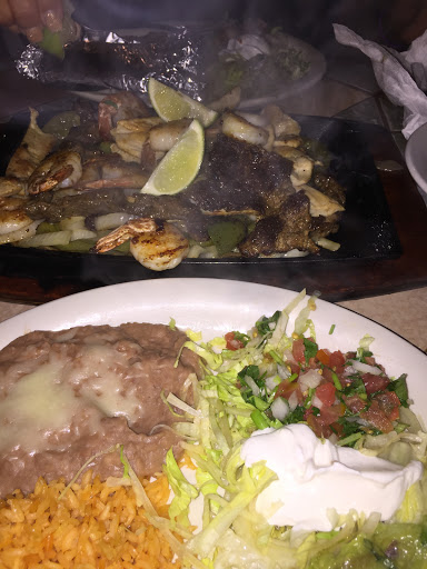 Mexican Restaurant «La Cabana Mexican Bar and Grill», reviews and photos, 2060 S Bay St, Eustis, FL 32726, USA