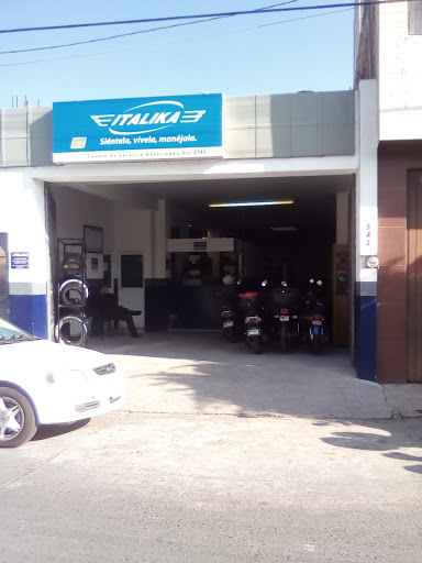 Centros de Servicio Italika (CESIT), Macario Ruiz Pérez 342, Centro, 59600 Zamora, Mich., México, Taller de reparación de motos | MICH