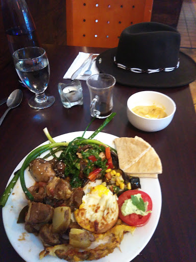 Mediterranean Restaurant «Bacheesos - Oakland», reviews and photos, 246 Grand Ave, Oakland, CA 94610, USA