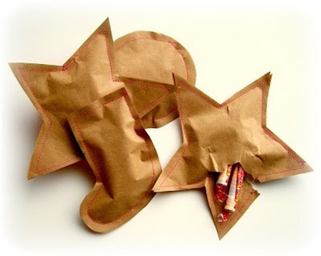 Ideas para envolver con papel kraft. Formas navideñas Ideas para envolver con papel kraft. Formas navideñas