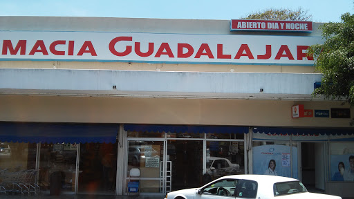 Farmacia Guadalajara, Carretera Chapala - Jocotepec 42, Ajijic, 45900 Chapala, Jal., México, Farmacia | JAL