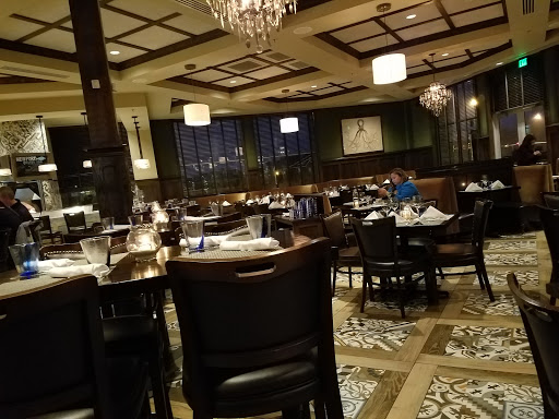 Seafood Restaurant «Newport Grill», reviews and photos, 5501 W 135th St, Overland Park, KS 66224, USA
