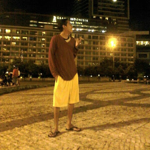 Foto Tante-tante Bohai Kesepian