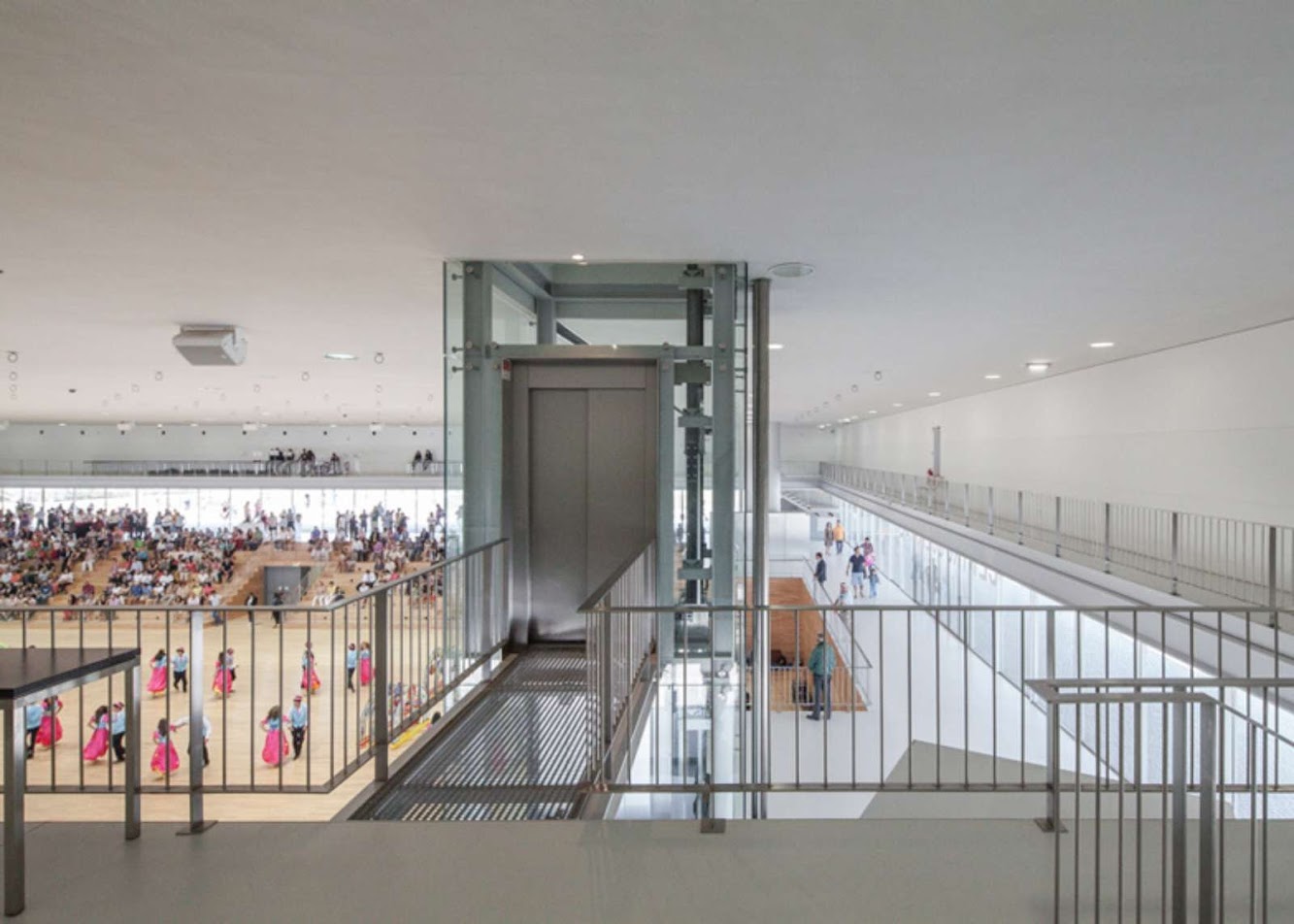 Cultural Centre of Viana do Castelo by Eduardo