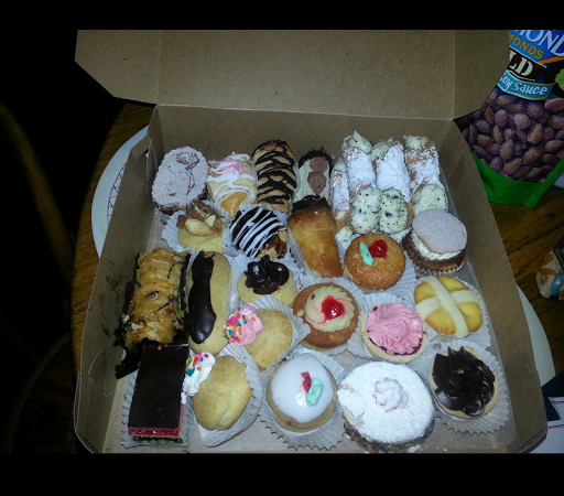 Bakery «La Deliziosa», reviews and photos, 10 Mt Carmel Pl, Poughkeepsie, NY 12601, USA
