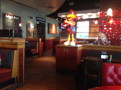 Hamburger Restaurant «Red Robin Gourmet Burgers», reviews and photos, 7005 Eastchase Pkwy, Montgomery, AL 36117, USA