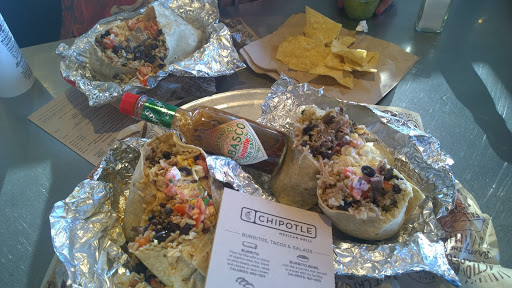 Mexican Restaurant «Chipotle Mexican Grill», reviews and photos, 23061 Allen Rd, Woodhaven, MI 48183, USA