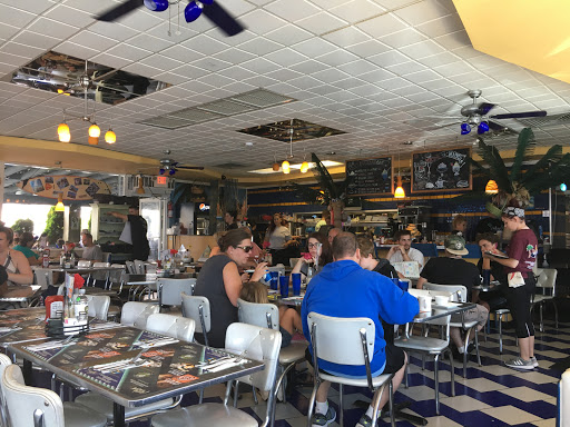 American Restaurant «Marvis Diner», reviews and photos, 4900 Pacific Ave, Wildwood, NJ 08260, USA