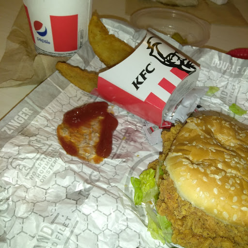 Fast Food Restaurant «KFC», reviews and photos, 16800 US-441, Mt Dora, FL 32757, USA