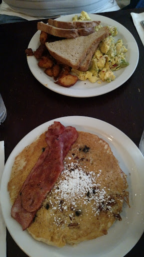 Breakfast Restaurant «Toast Coffeehouse», reviews and photos, 242 E Main St, Port Jefferson, NY 11777, USA