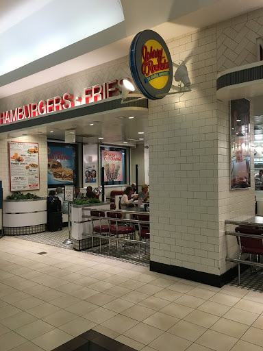 Hamburger Restaurant «Johnny Rockets», reviews and photos, 50 Massachusetts Ave NE, Washington, DC 20002, USA