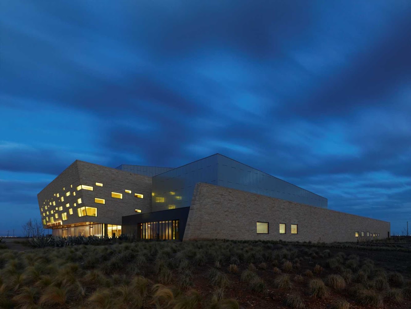 Boora Architects + Rhotenberry Wellen