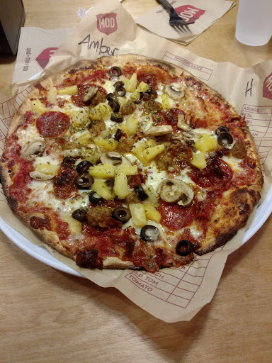Pizza Restaurant «MOD Pizza», reviews and photos, 23071 Allen Rd, Woodhaven, MI 48183, USA