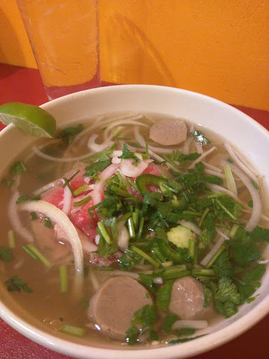 Vietnamese Restaurant «Mama Pho», reviews and photos, 580 Grand St, Brooklyn, NY 11211, USA