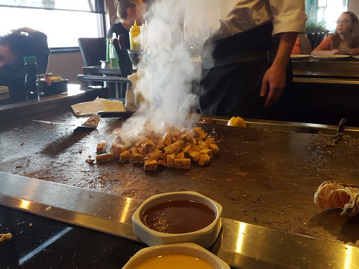 Japanese Restaurant «KUMO Japanese Grill and Sushi Bar in Greenwood», reviews and photos, 1251 US-31 P210, Greenwood, IN 46142, USA