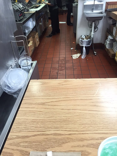 Mexican Restaurant «Taco Bell», reviews and photos, 4807 Stelton Rd, South Plainfield, NJ 07080, USA