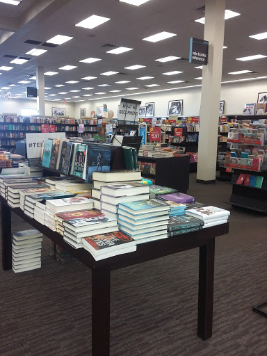 Book Store «Books-A-Million», reviews and photos, 7404 S Olympia Ave, Tulsa, OK 74132, USA