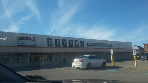 Shoe Store «Reyers Shoe Store», reviews and photos, 40 S Water Ave, Sharon, PA 16146, USA