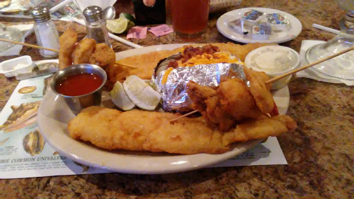 Seafood Restaurant «Oyster Bar Harlingen Tx», reviews and photos, 2301 S 77 Sunshine Strip, Harlingen, TX 78550, USA