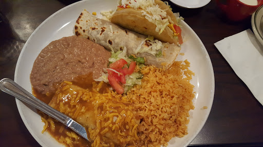 Restaurant «Cinco DE Mayo Mexican Restaurant», reviews and photos, 51470 US-97, La Pine, OR 97739, USA