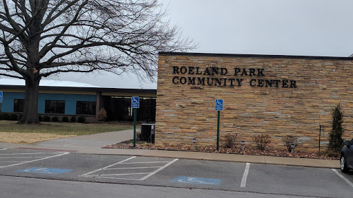 Community Center «Roeland Park Community Center», reviews and photos, 4850 Rosewood Dr, Roeland Park, KS 66205, USA
