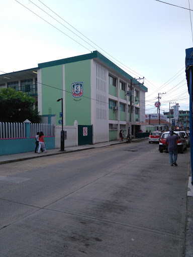 Escuela Primaria Miguel Lerdo de Tejada, Calle Genaro Rodríguez 8, Tuxpan, 92800 Tuxpan, Ver., México, Escuela de primaria | VER