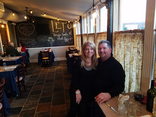 American Restaurant «Grey Horse Tavern», reviews and photos, 291 Bayport Ave, Bayport, NY 11705, USA