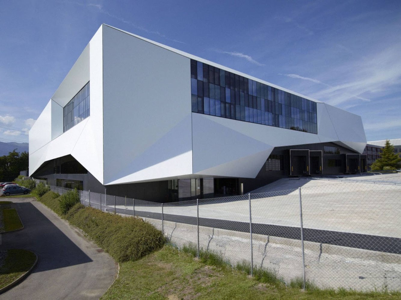 Icrc Logistics Complex by group8