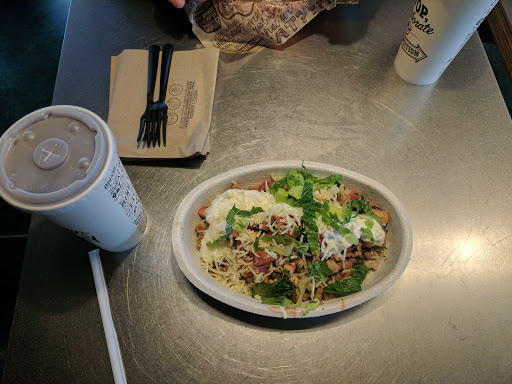 Mexican Restaurant «Chipotle Mexican Grill», reviews and photos, 100 S University Ave, Little Rock, AR 72205, USA