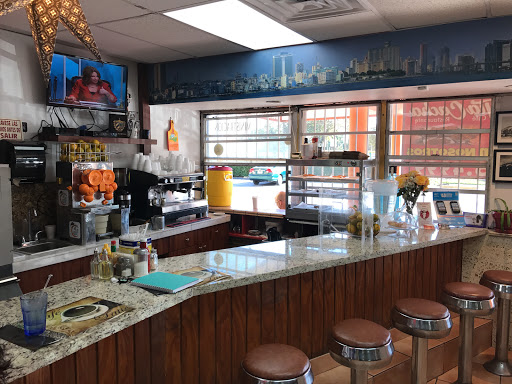 Cafe «Tia Cacha Cafe», reviews and photos, 7241 Coral Way, Miami, FL 33155, USA