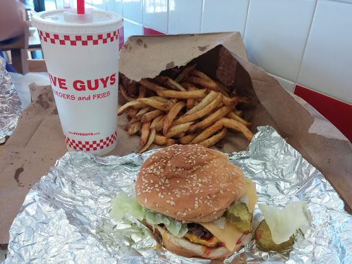 Fast Food Restaurant «Five Guys», reviews and photos, 2731 Legends Pkwy, Prattville, AL 36066, USA