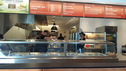 Mexican Restaurant «Chipotle Mexican Grill», reviews and photos, 235 Whiting Farms Rd, Holyoke, MA 01040, USA