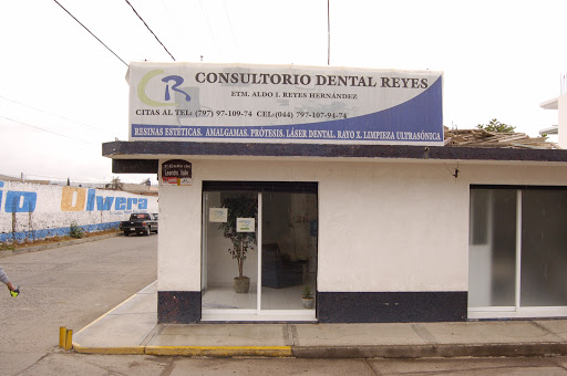 CONSULTORIO DENTAL REYES, LEANDRO VALLE #8. ESQUINA CON MELCHOR OCAMPO, Centro, 73300 Chignahuapan, Pue., México, Dentista | PUE