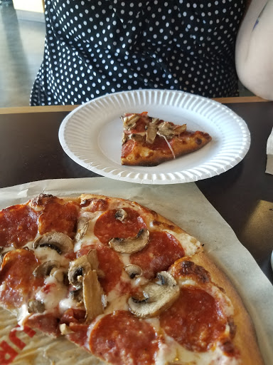 Pizza Restaurant «zpizza», reviews and photos, 73607 CA-111, Palm Desert, CA 92260, USA