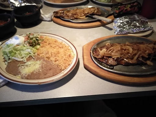Restaurant «El Chile Poblano Mexican», reviews and photos, 3015 S 14th St, New Castle, IN 47362, USA