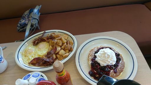 Restaurant «IHOP», reviews and photos, 114 Plaza Dr, Vallejo, CA 94591, USA