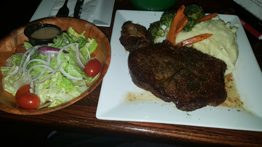 Bar & Grill «Avenue Steak House: ASH Bar & Grill», reviews and photos, 140 Bloomfield Ave, Bloomfield, NJ 07003, USA