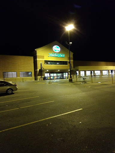 Grocery Store «Kroger Marketplace», reviews and photos, 635 Chestnut Dr, Walton, KY 41094, USA