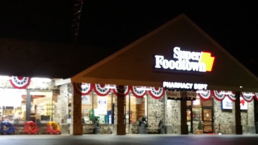 Grocery Store «Super Foodtown of Croton-on-Hudon», reviews and photos, 2005 Albany Post Rd, Croton-On-Hudson, NY 10520, USA