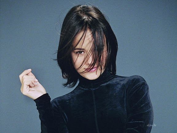  Alizee