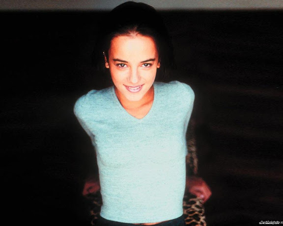  Alizee