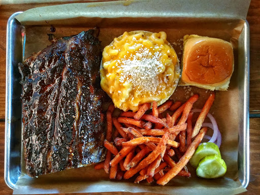 Barbecue Restaurant «Feast BBQ», reviews and photos, 909 E Market St, Louisville, KY 40206, USA