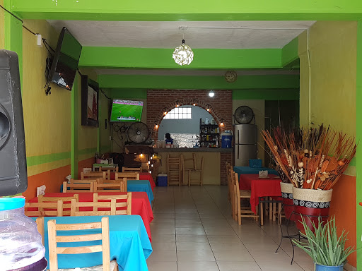 NANTLI KOLI Restaurant Bar & Coffee, Emiliano Zapata 16, Centro, 40000 Iguala de la Independencia, Gro., México, Restaurante | GRO