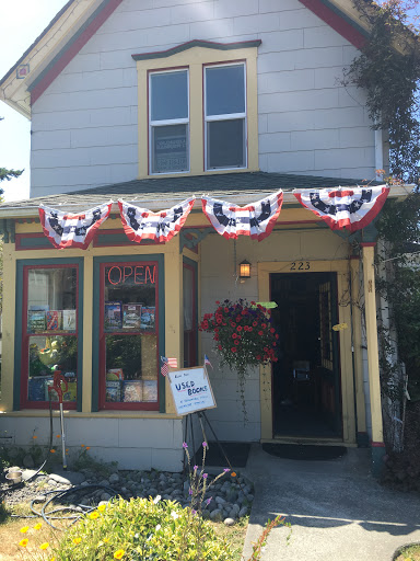 Used Book Store «Serendipity the Used Book Pl», reviews and photos, 223 A St, Friday Harbor, WA 98250, USA